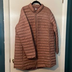 Old Navy Puffer Mid length jacket.
